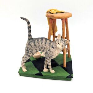 Vintage Judy Boyt Scotland Figurine Signed 1984 Cat Rubbing on Stool Farmhouse